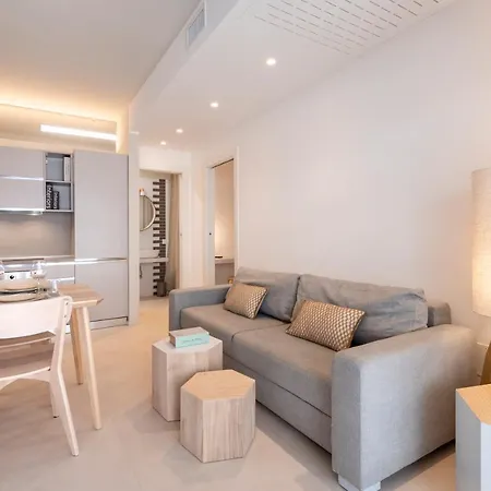 Home- Casa Figaro Monopoli