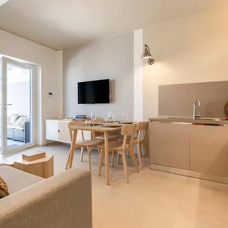 Home- Casa Figaro Apartment